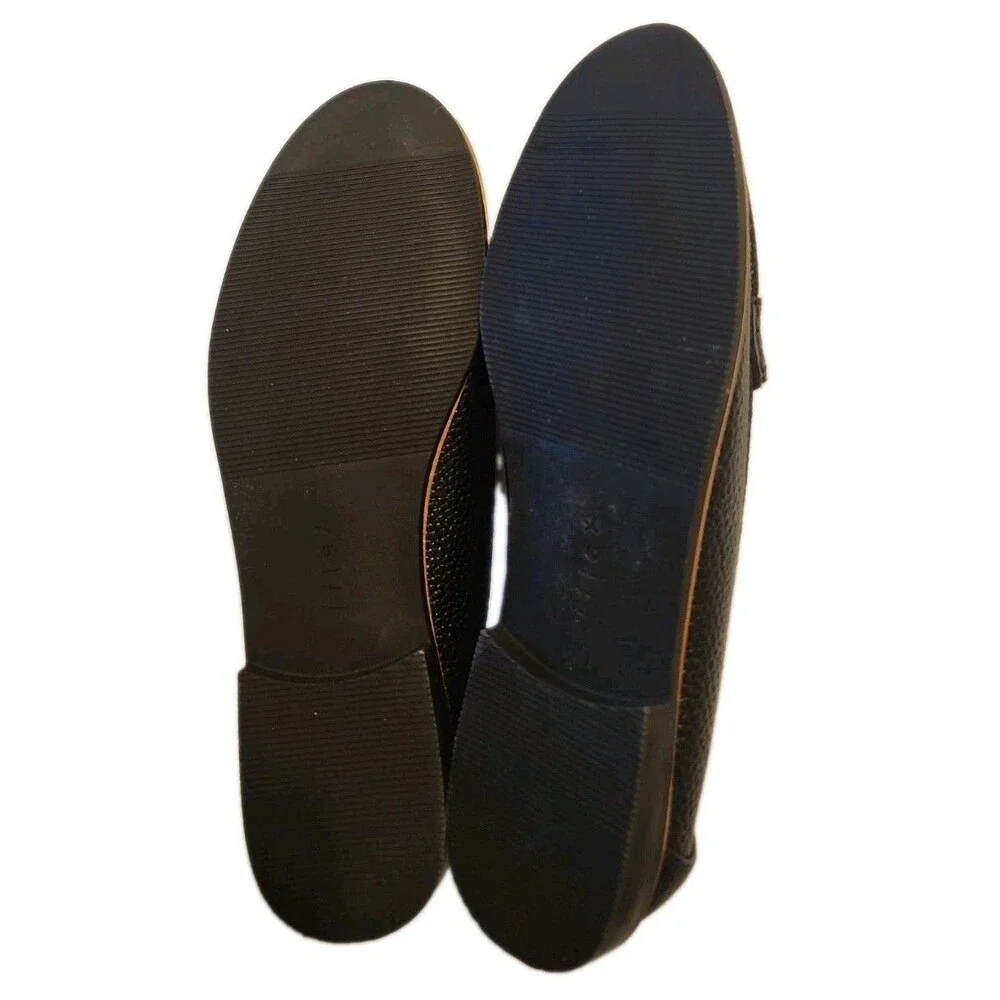Anne Klein Loafers Women 8M Black Excellent iFlex Pebble Grain Lion Medallion